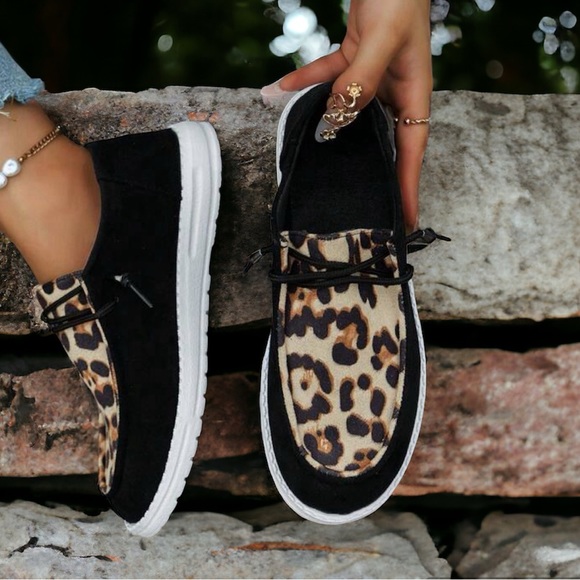 NWT Leopard Print lightweight shoe - Picture 3 of 4